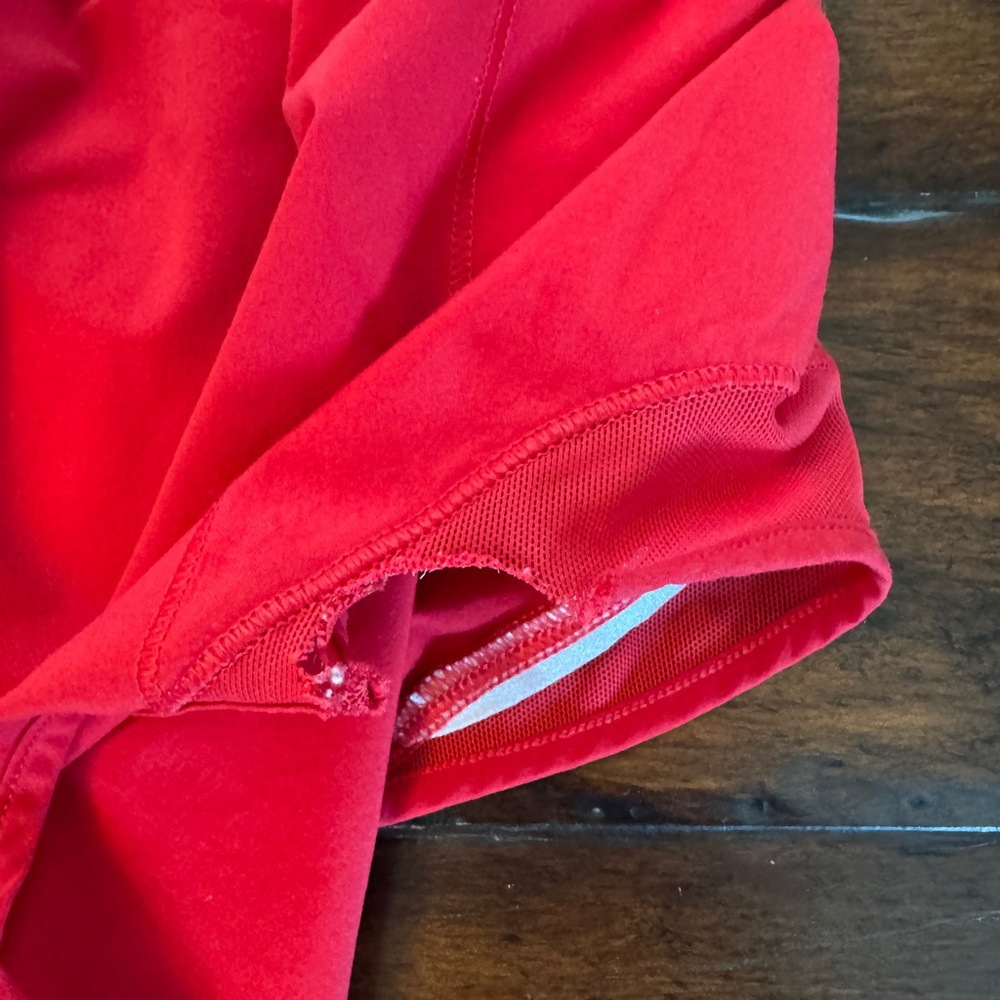 Women’s Lululemon Vibrant Red Athletic Shorts- Size 6 - Picture 4 of 8